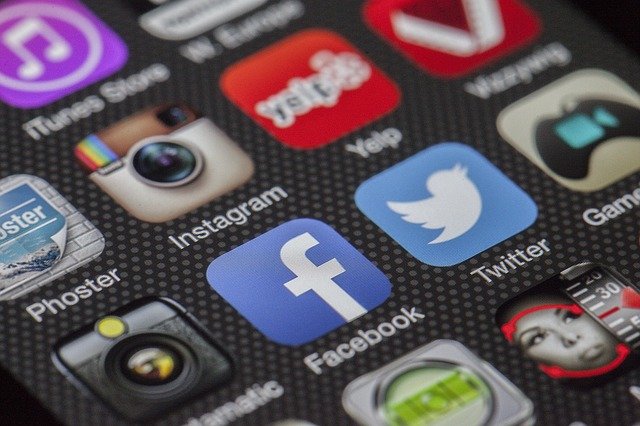 Rede social deve indenizar empresa após suspensão de conta